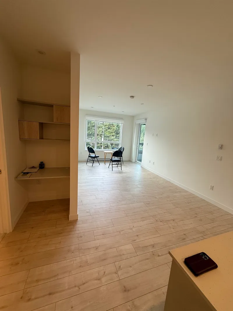 306 13788 76 AVENUE - photo 3 of 14