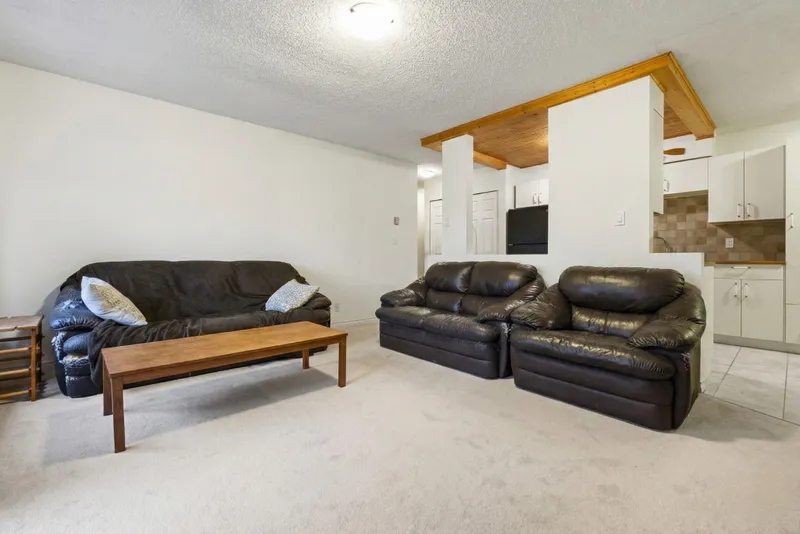 2207 10620 150 STREET - photo 4 of 25