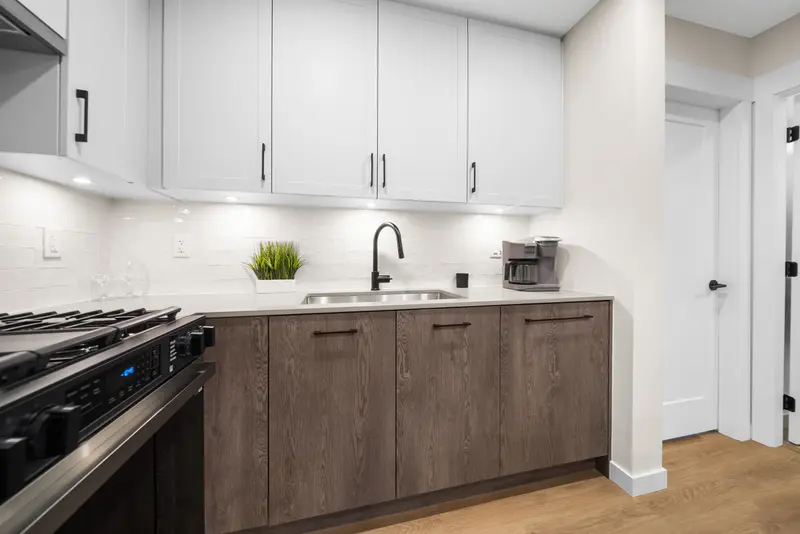 201 27218 ALDERGROVE TOWN CENTRE DRIVE - photo 2 of 24