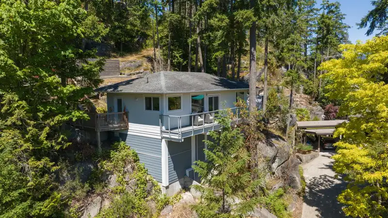 5673 SALMON DRIVE - photo 2 of 29
