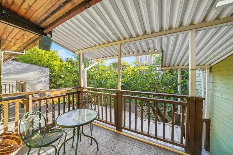 567 CLARE AVENUE - photo 4 of 25