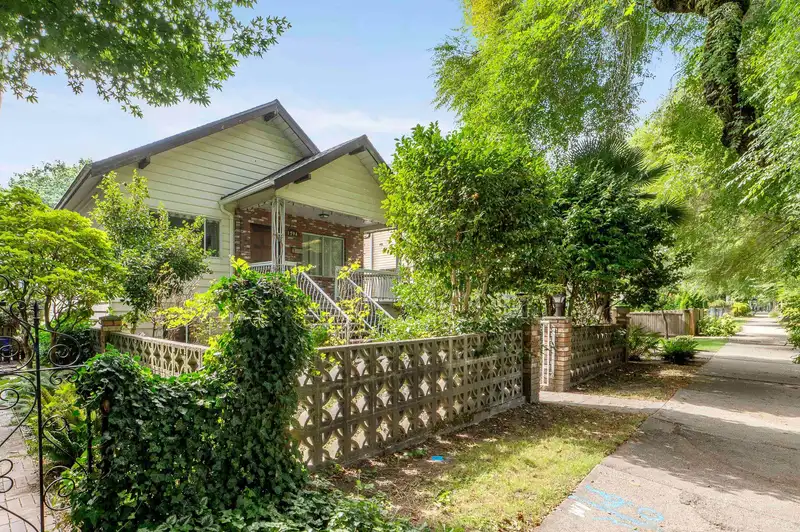 1794 E 6TH AVENUE - photo 4 of 40