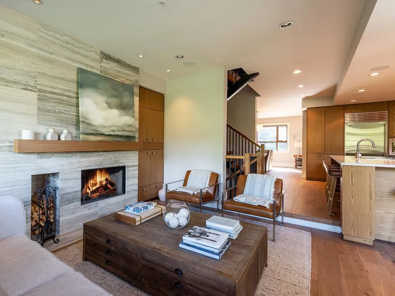 25 7124 NANCY GREENE DRIVE - photo 3 of 25