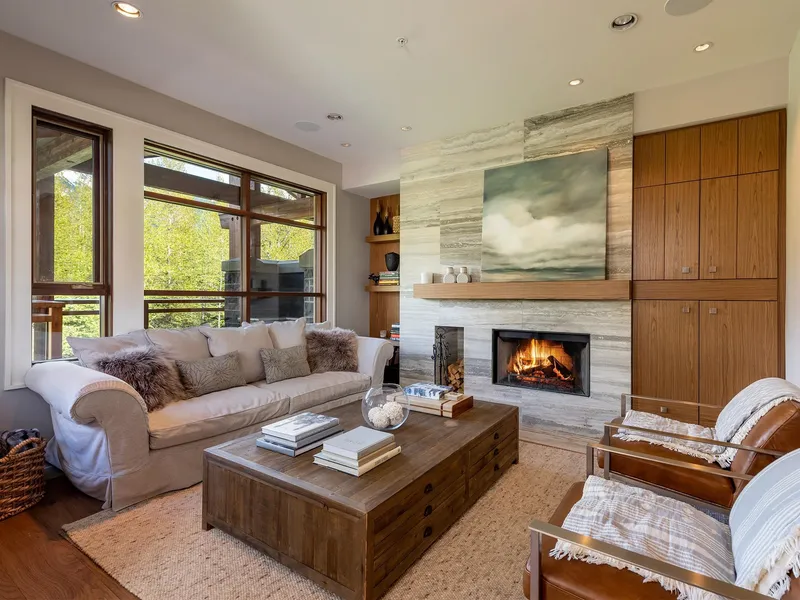 25 7124 NANCY GREENE DRIVE - photo 4 of 25