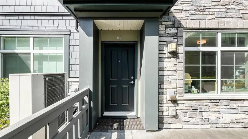 60 7191 LECHOW STREET - photo 2 of 33