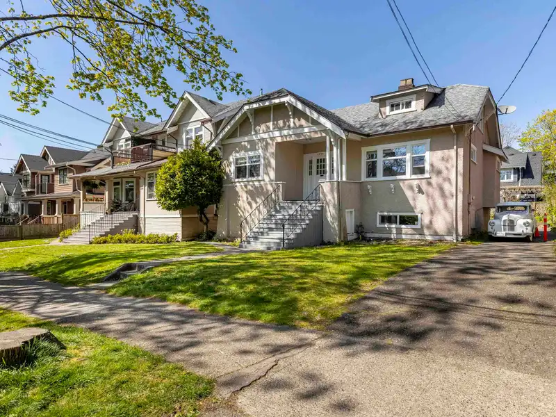 2325 W 8TH AVENUE - photo 3 of 40