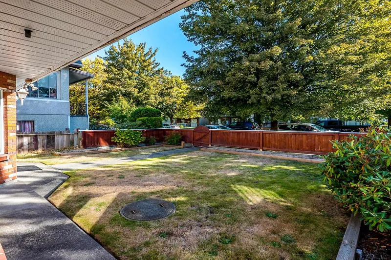 6465 ST. CATHERINES STREET - photo 4 of 25