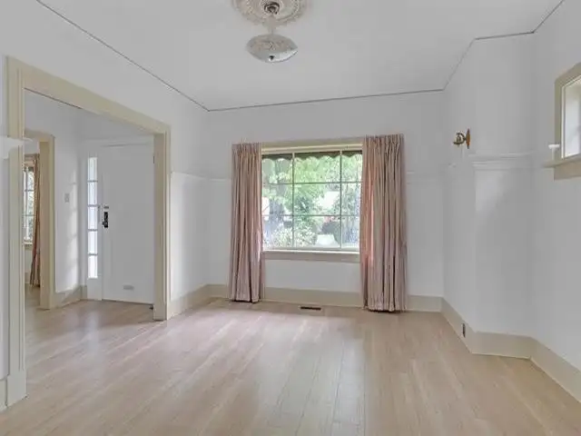 5030 BLENHEIM STREET - photo 4 of 12