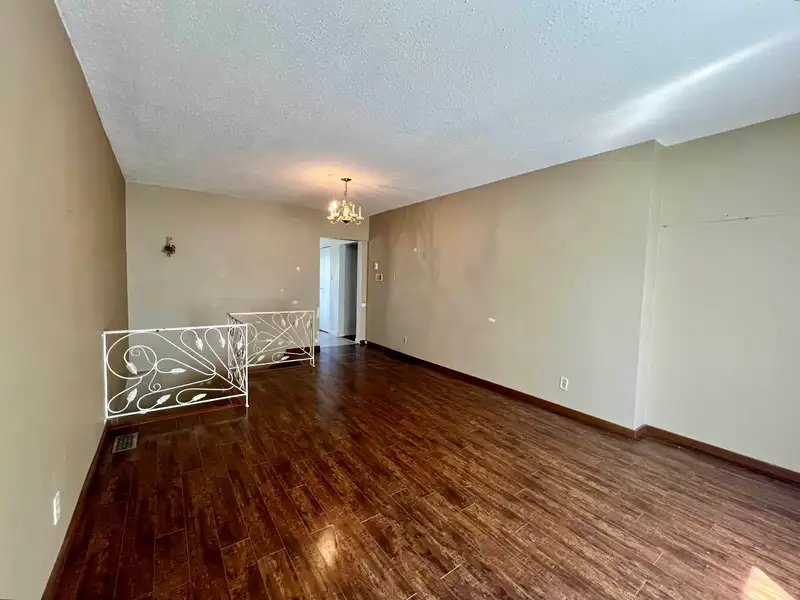 2275 E PENDER STREET - photo 4 of 23