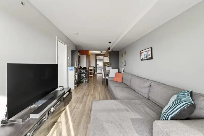 2888 E 2ND AVENUE - photo 2 of 30