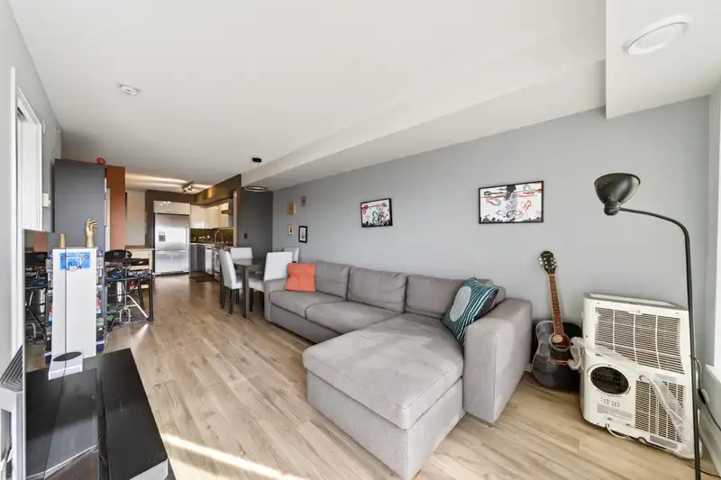 2888 E 2ND AVENUE - photo 3 of 30