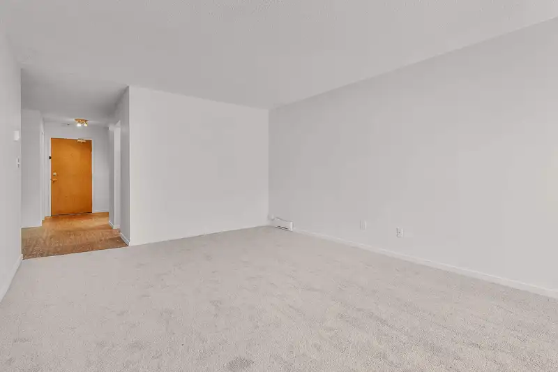 213 17661 58A AVENUE - photo 2 of 17