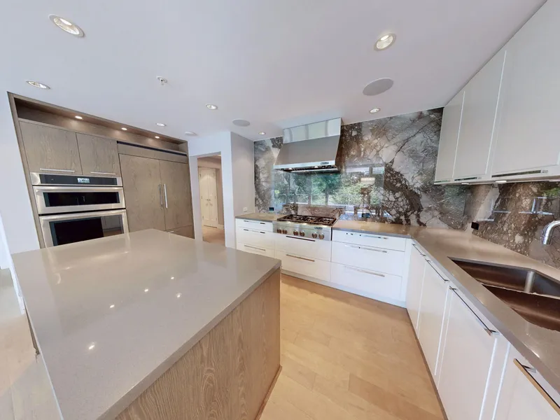 305 1501 VIDAL STREET - photo 3 of 25