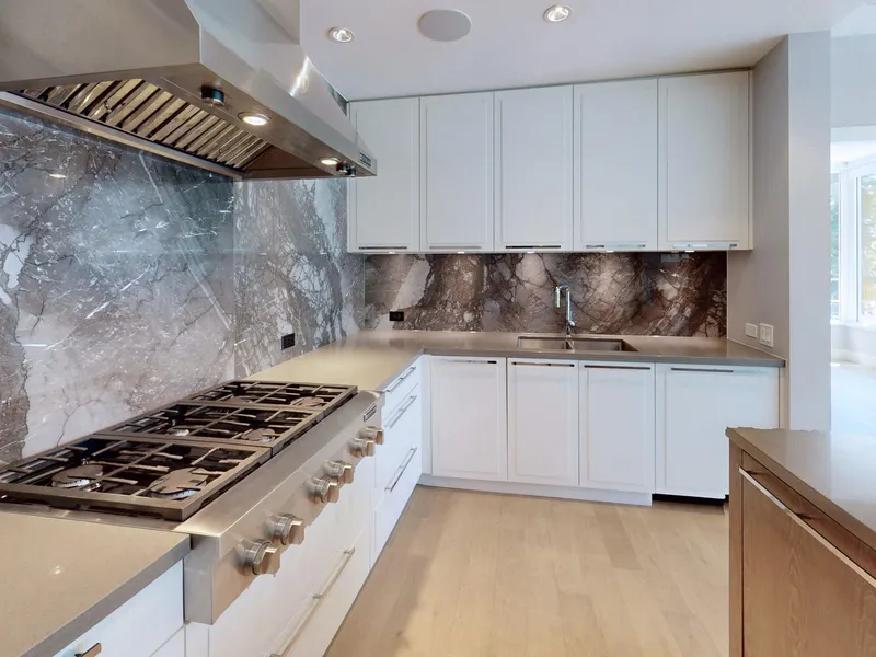 305 1501 VIDAL STREET - photo 4 of 25