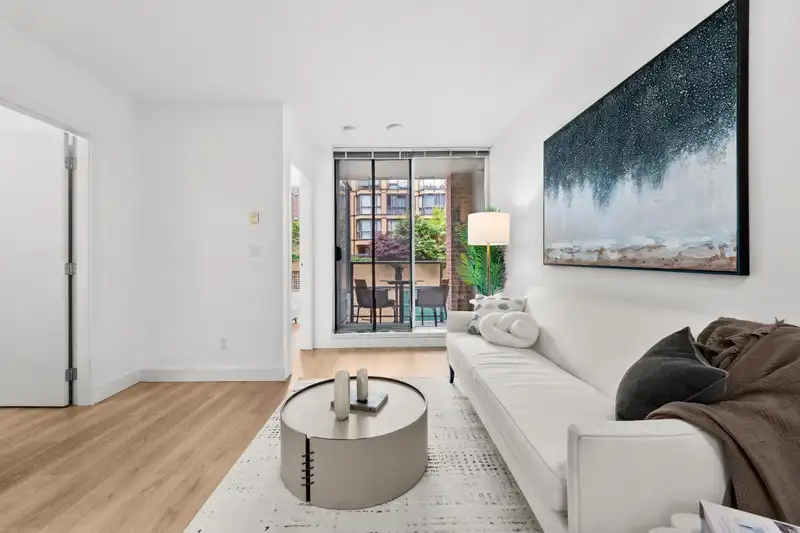 303 1133 HOMER STREET - photo 3 of 40