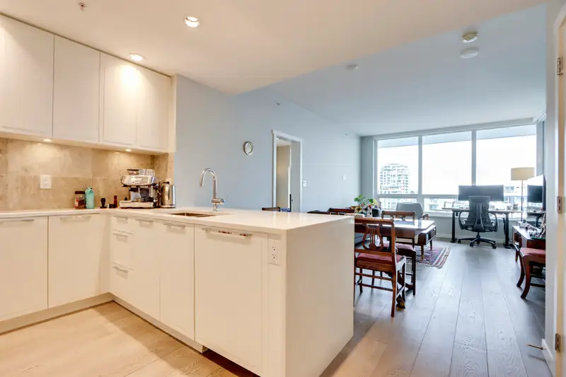 1208 118 CARRIE CATES COURT - photo 2 of 25