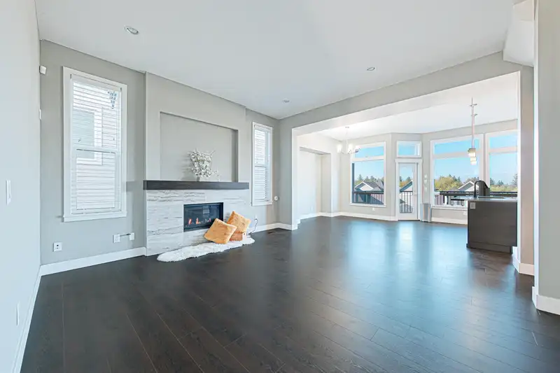 15855 29A AVENUE - photo 4 of 40