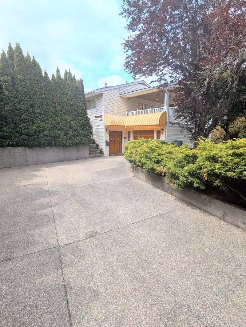 4621 UPLANDS DRIVE - photo 2 of 24
