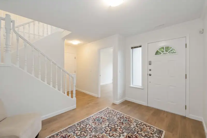 16080 108A AVENUE - photo 3 of 27