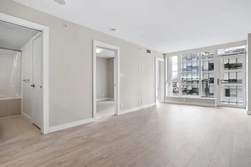715 1618 QUEBEC STREET - photo 3 of 35