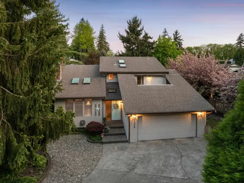19908 51 AVENUE - photo 1 of 40