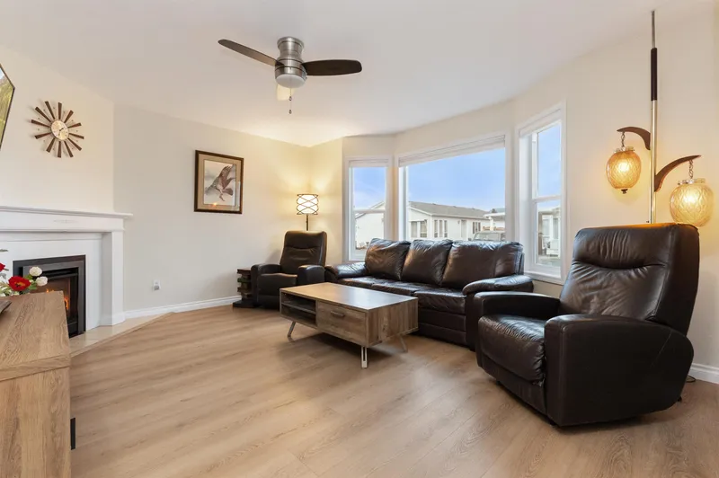 178 9055 ASHWELL DRIVE - photo 2 of 25