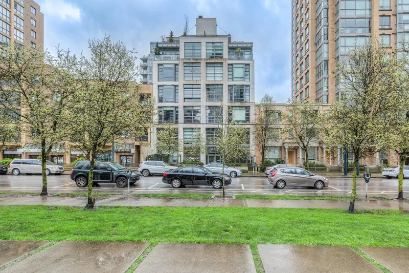 104 1168 RICHARDS STREET - photo 3 of 20