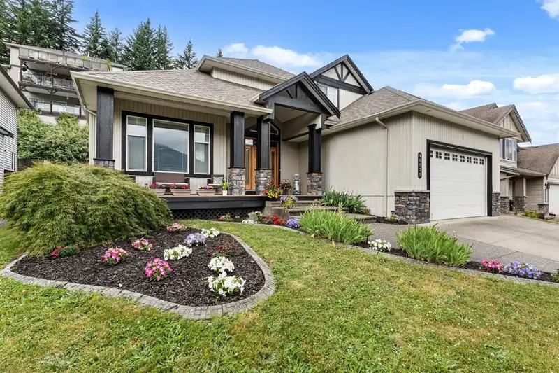 46035 SHERWOOD DRIVE - photo 2 of 39