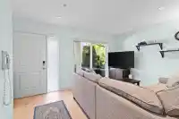 1121 ST. ANDREWS AVENUE - thumbnail 2