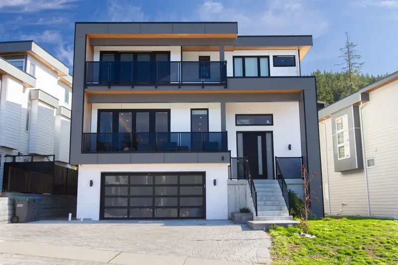 8 3385 MAMQUAM ROAD - photo 3 of 25