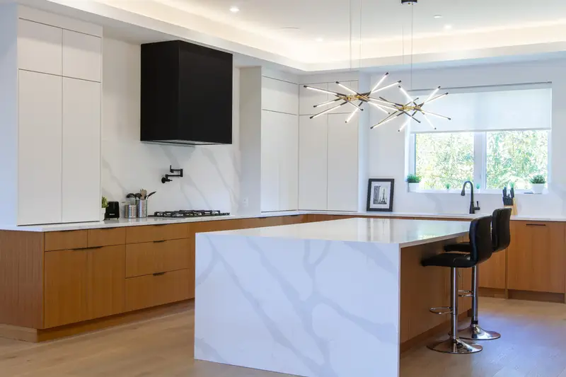 8 3385 MAMQUAM ROAD - photo 4 of 25