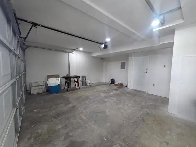 38 11571 THORPE ROAD - photo 2 of 40