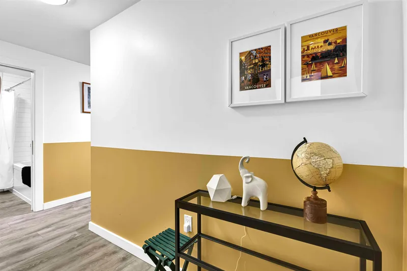 301 370 CARRALL STREET - photo 3 of 25