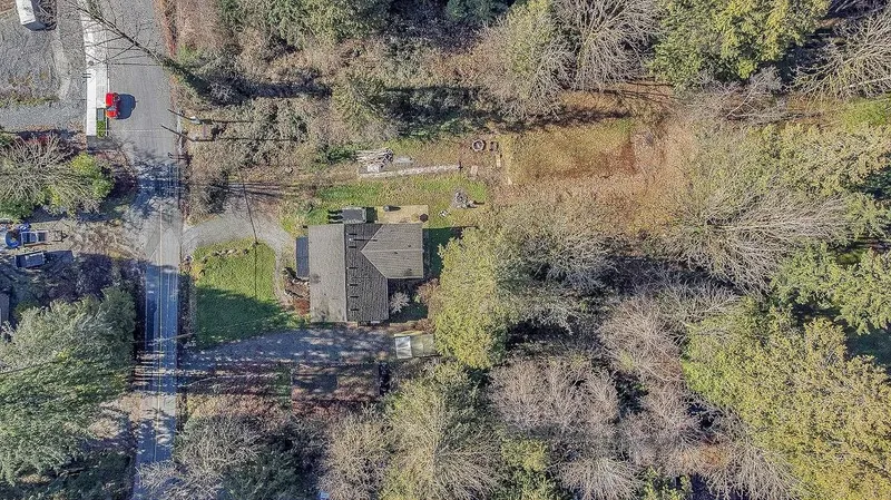 23369 141 AVENUE - photo 3 of 22