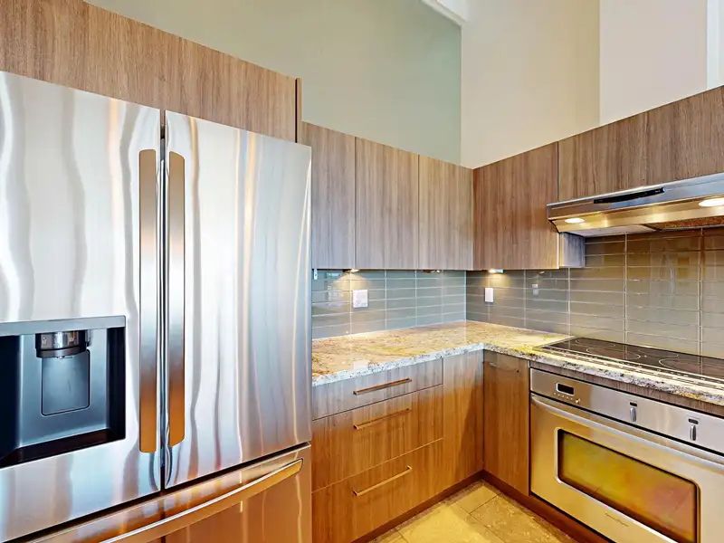 402 650 EVERGREEN PLACE - photo 4 of 40