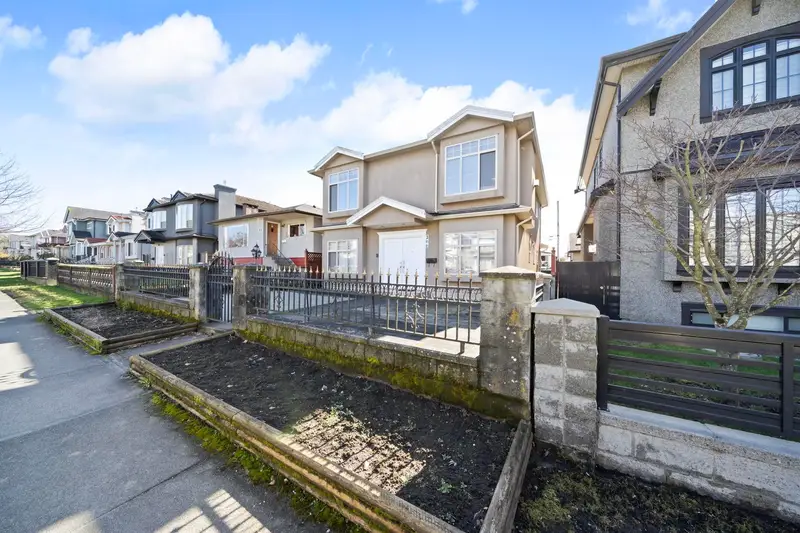 266 E 55TH AVENUE - photo 2 of 10