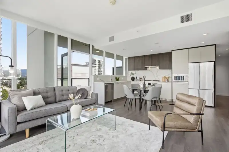 1604 567 CLARKE ROAD - photo 1 of 33