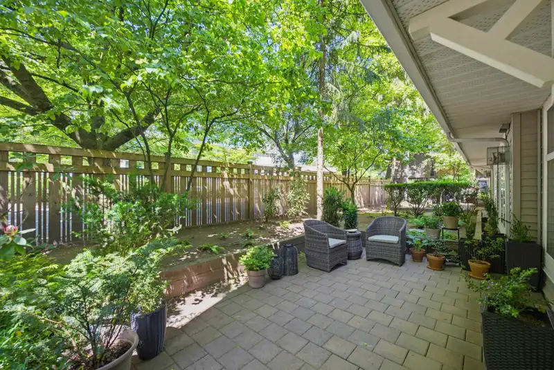 2 1071 LYNN VALLEY ROAD - photo 4 of 29