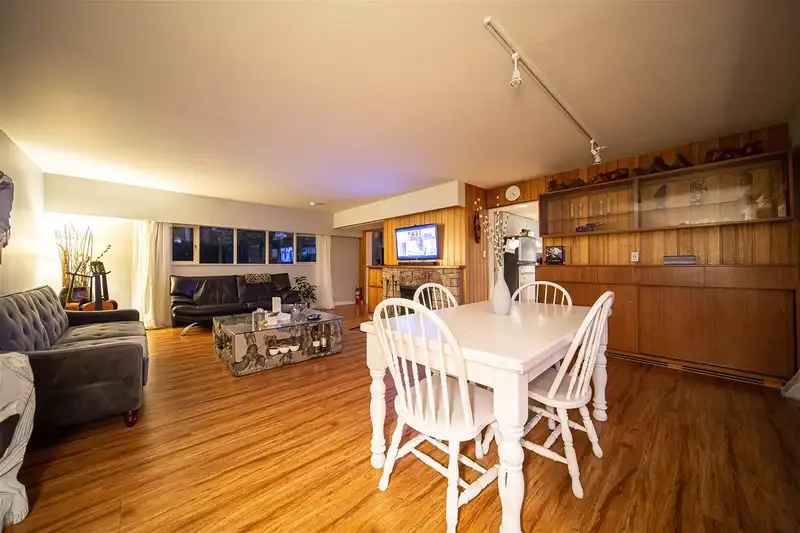 1144 OTTABURN ROAD - photo 4 of 40