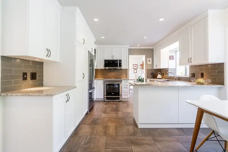 1151 CONFEDERATION DRIVE - photo 4 of 40