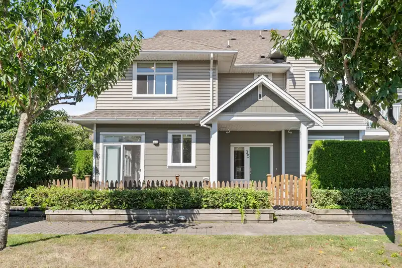 35 6300 LONDON ROAD - photo 2 of 35