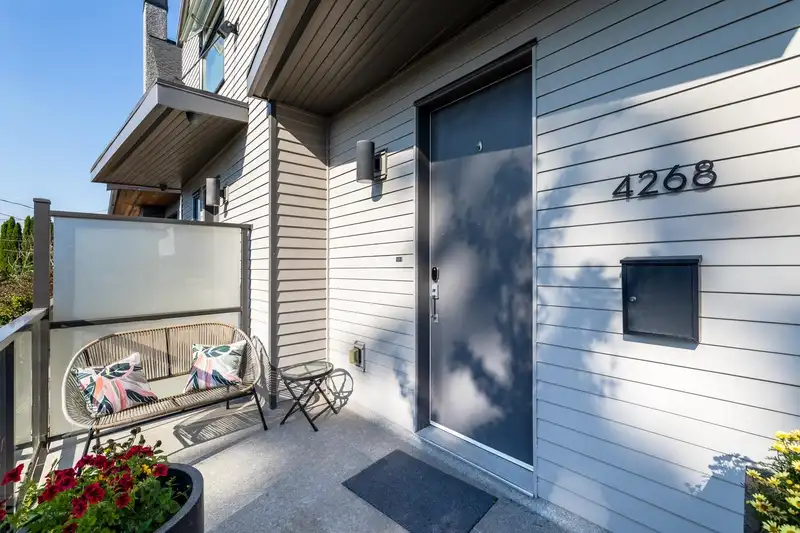 4268 INVERNESS STREET - photo 4 of 36