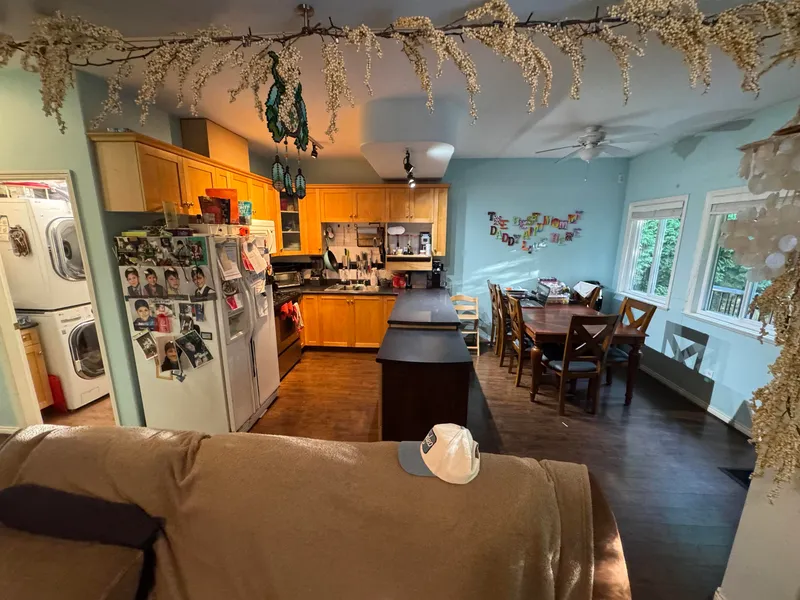 6693 CANADA WAY - photo 2 of 20