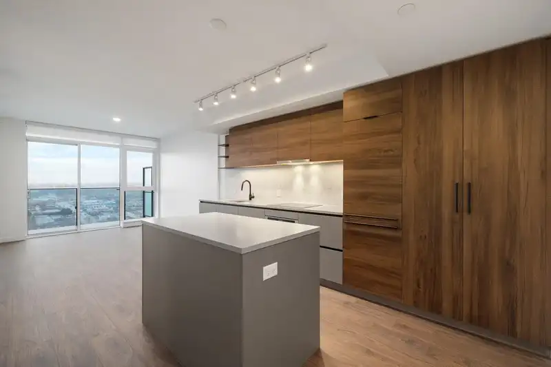 2406 10448 UNIVERSITY DRIVE - photo 2 of 28