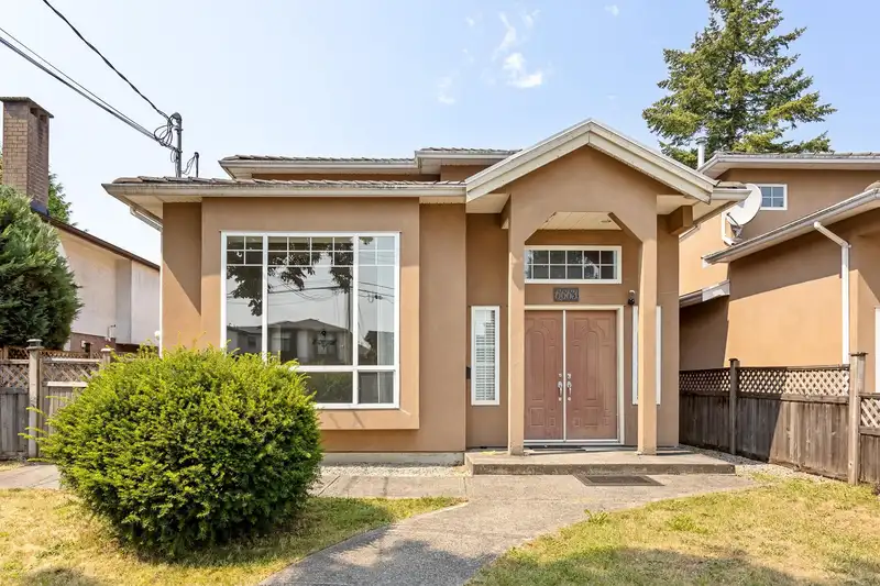 6663 RUSSELL AVENUE - photo 1 of 39