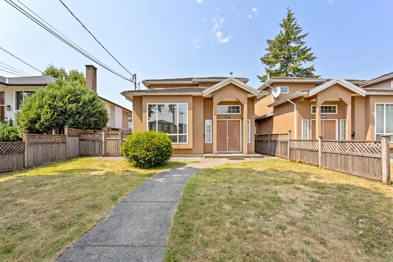 6663 RUSSELL AVENUE - photo 3 of 39