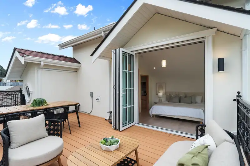 2 4503 W 15TH AVENUE - photo 3 of 32