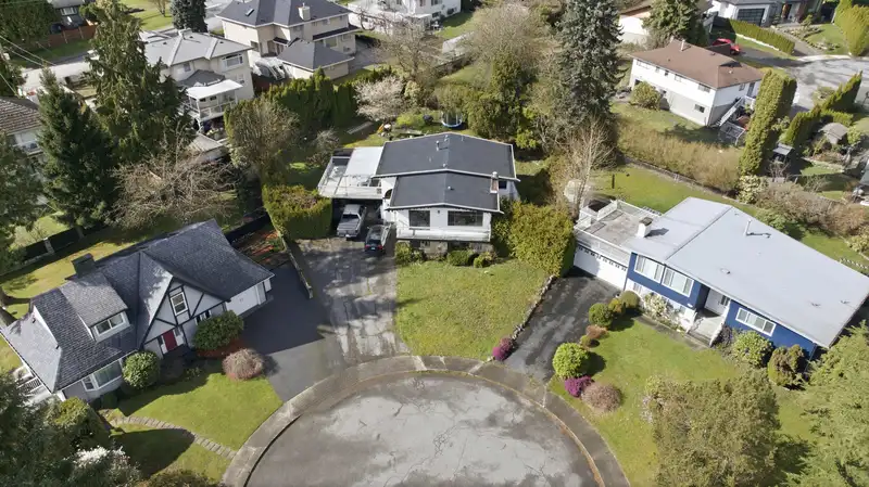 3355 CARDINAL DRIVE - photo 2 of 14