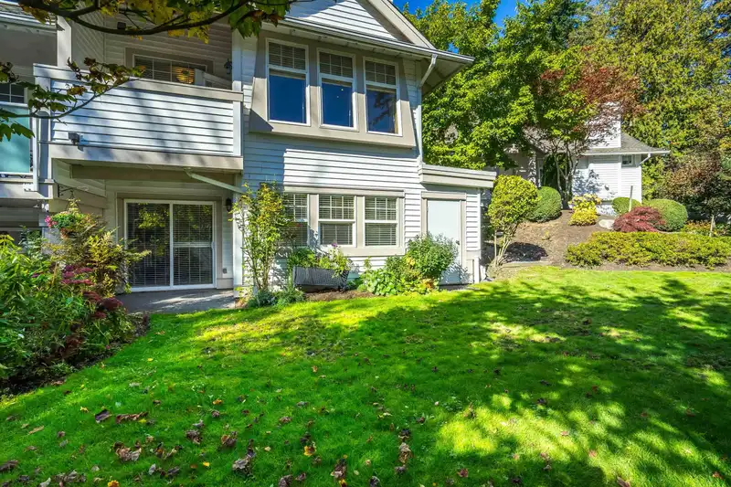 75 15037 58 AVENUE - photo 2 of 40
