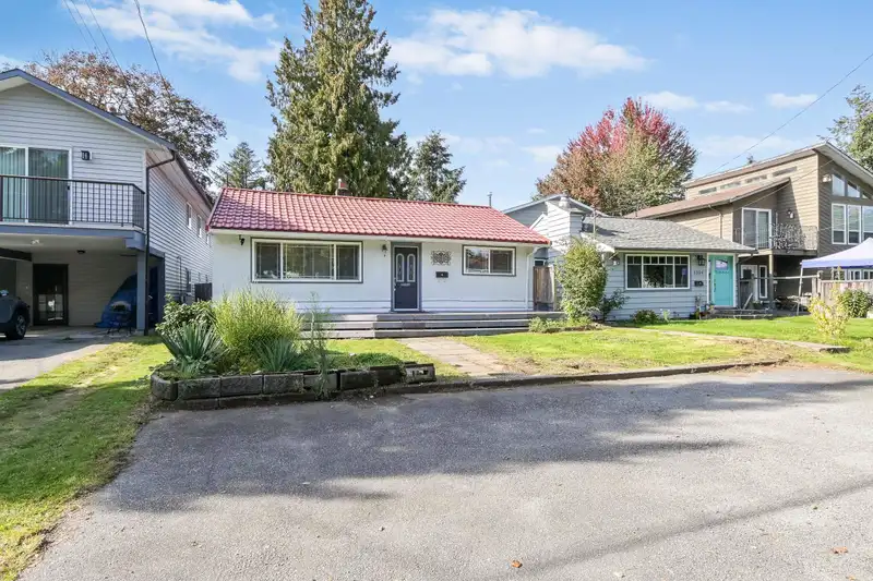3355 FLINT STREET - photo 2 of 20